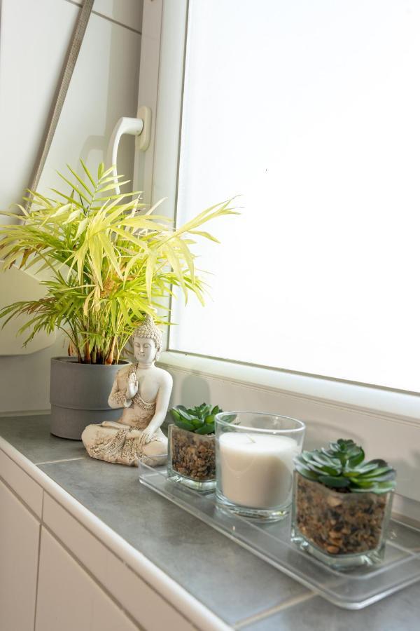 #3 Bequemes Zimmer Mit Pool Und Garten Memmingen Luaran gambar