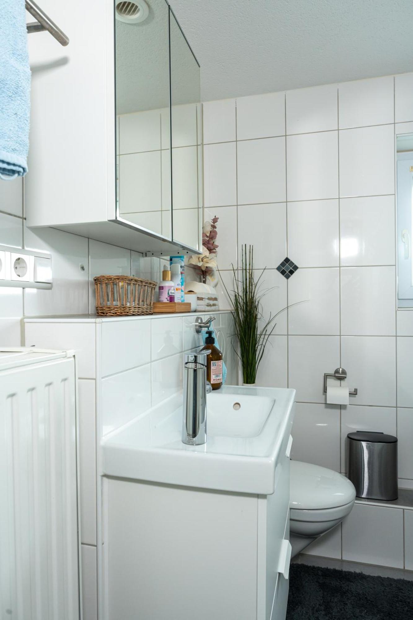 #3 Bequemes Zimmer Mit Pool Und Garten Memmingen Luaran gambar