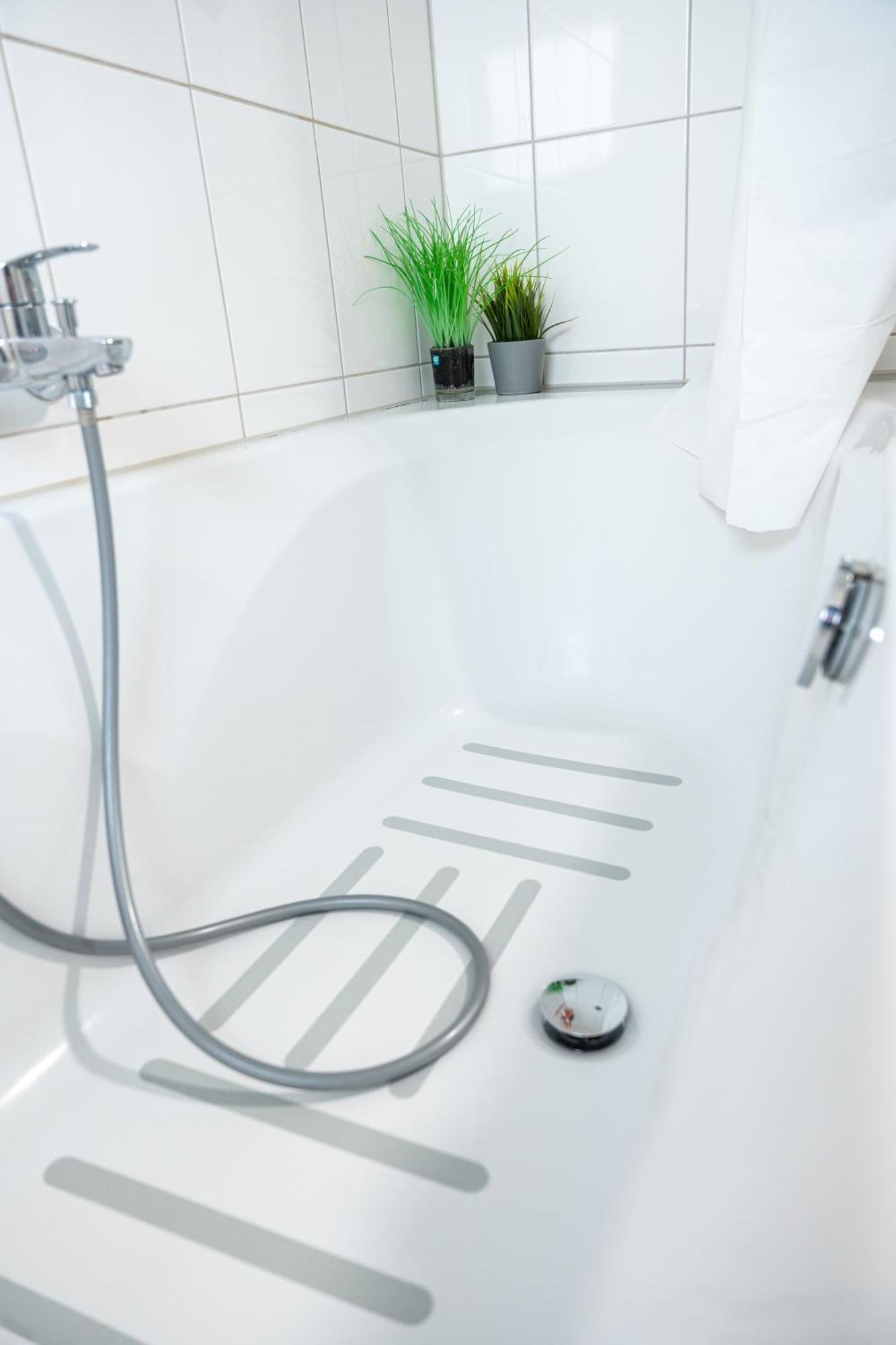 #3 Bequemes Zimmer Mit Pool Und Garten Memmingen Luaran gambar